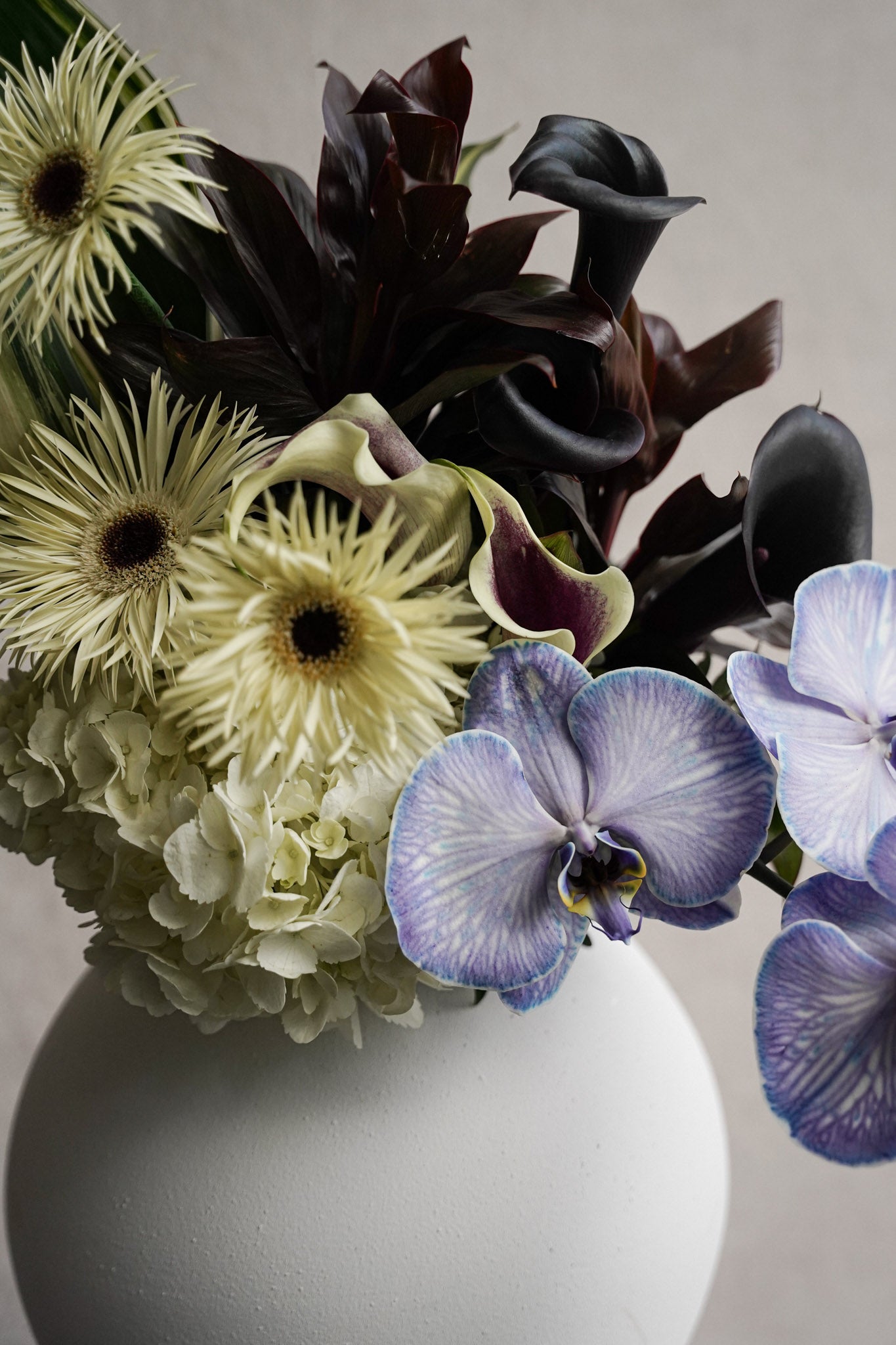 Violette Luxury Purple Bouquet | Pacific Place Florist | Libertine